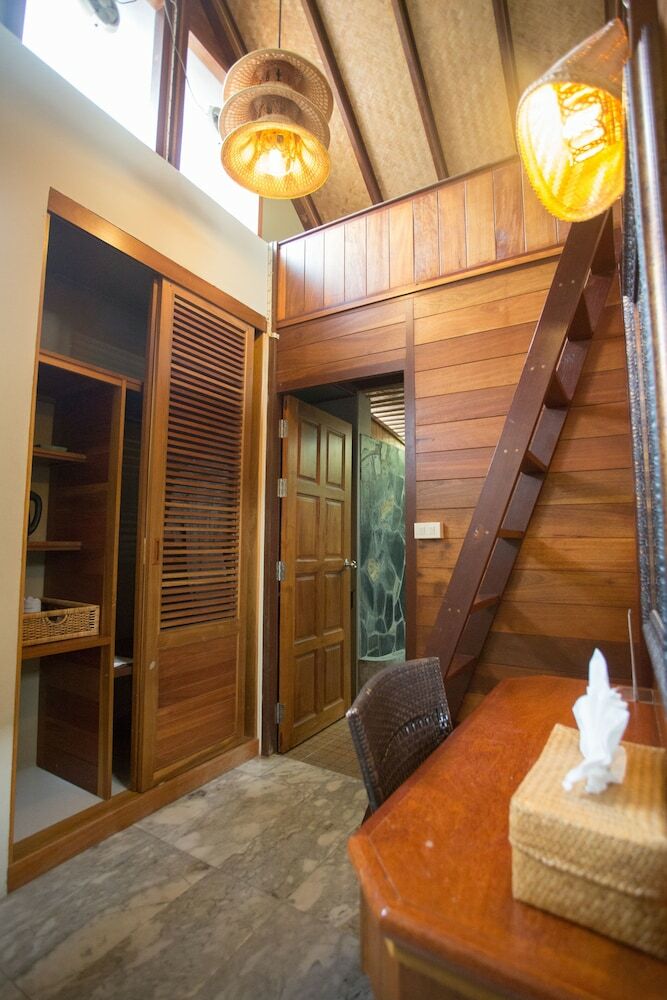 Hotel Rice Farm Villa Suratthani