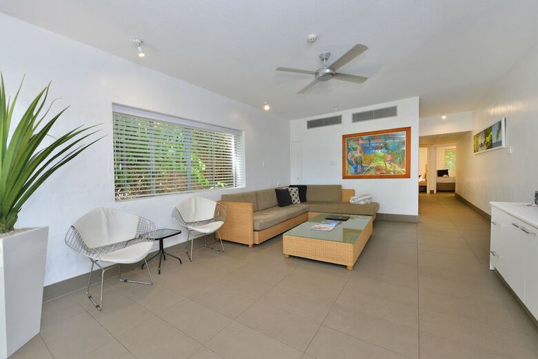 Apartamentos Seascape Holidays - Club Tropical Apts