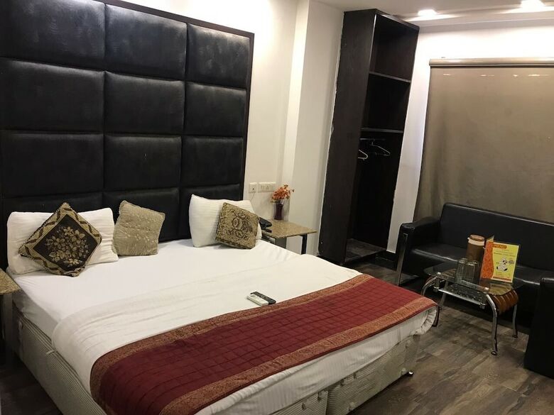 Hotel Saya - New Delhi Railway Station