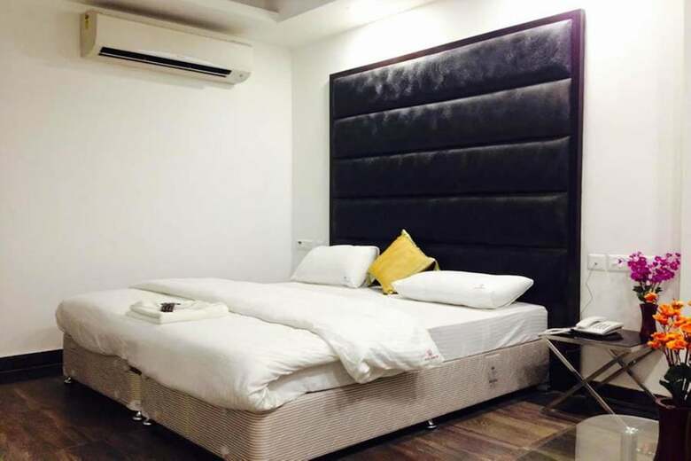 Hotel Saya - New Delhi Railway Station