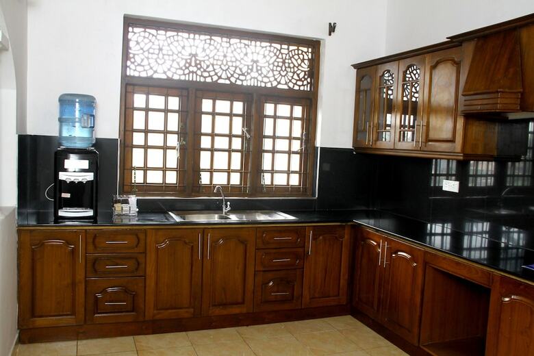Hostal Eos Hostels