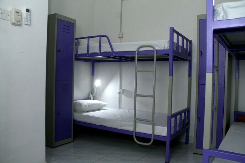 Hostal Eos Hostels