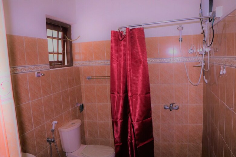 Hostal Eos Hostels
