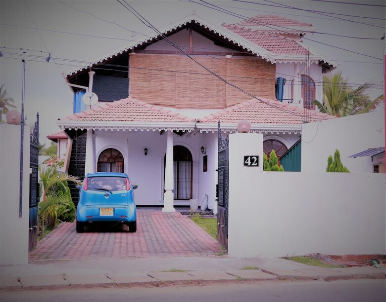 Hostal Eos Hostels