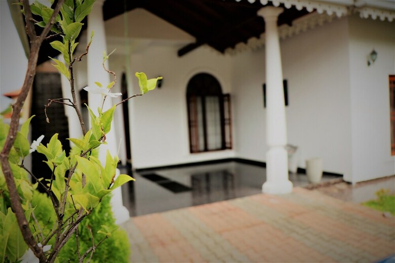 Hostal Eos Hostels