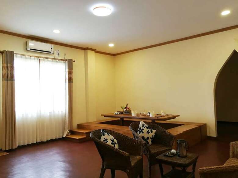 Hotel Royal Emerald River View Resort