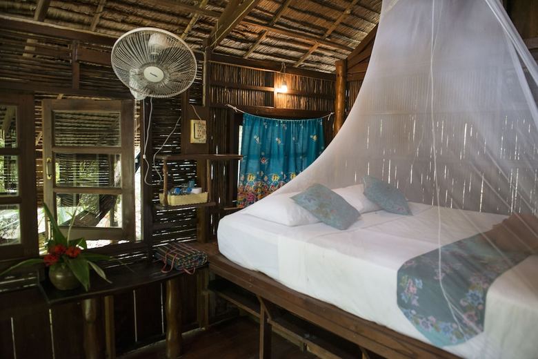 Hotel Sabai Corner Bungalows