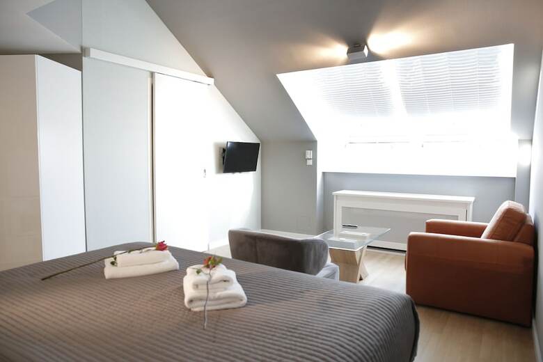 Hotel Kh Apartments