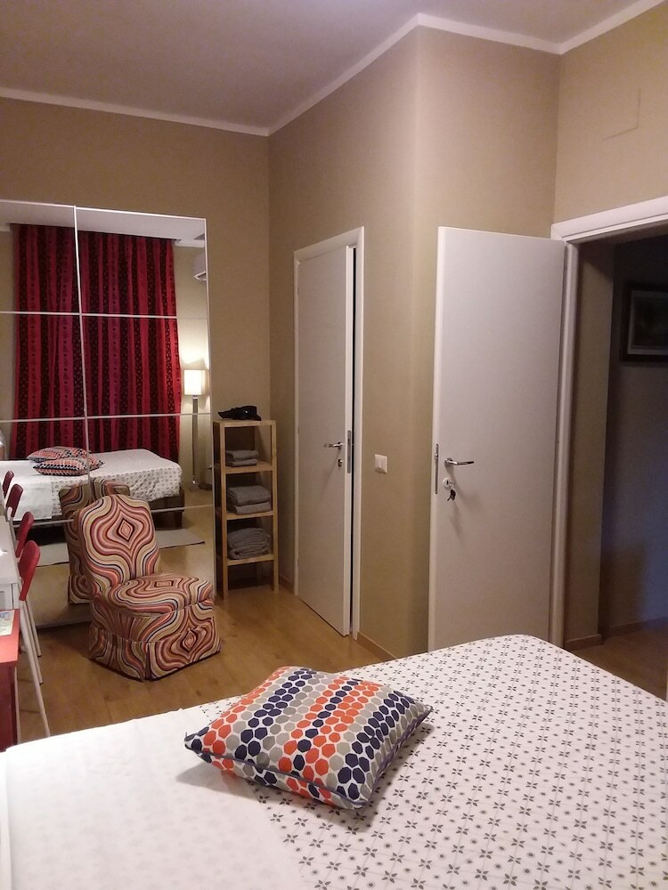 Hotel Kiss Inn