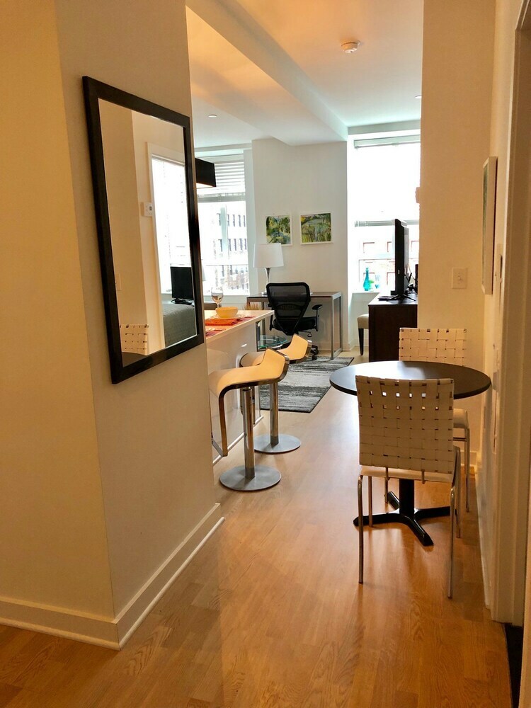 Apartamentos Cook City Suites - 1616 Walnut Street