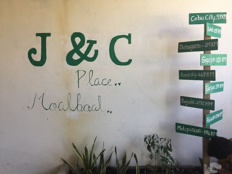 Hostal J & C Guesthouse