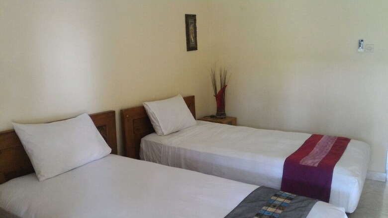 Hotel Astawa House