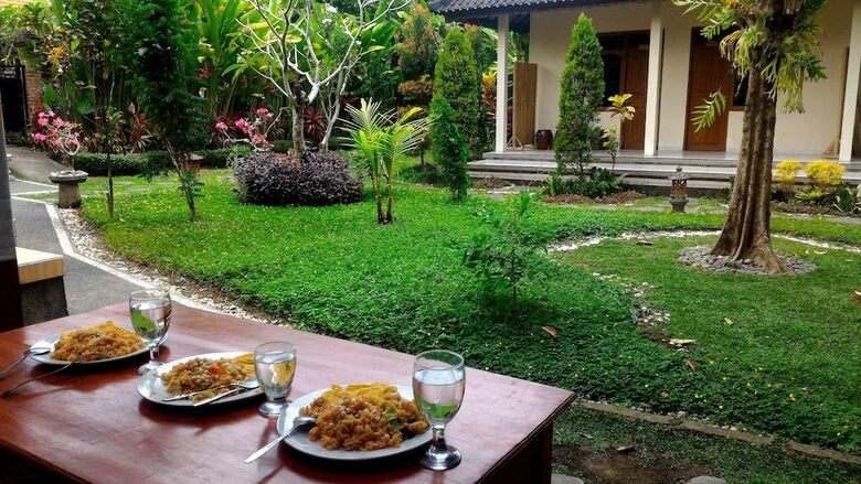 Hotel Astawa House