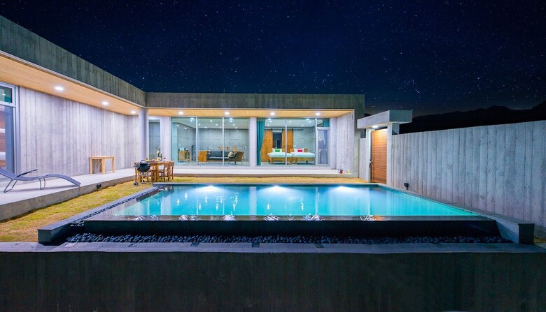 Pension Heritis Poolvilla
