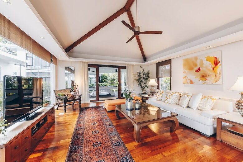 5 Bedroom Beach Front Villa Lotus