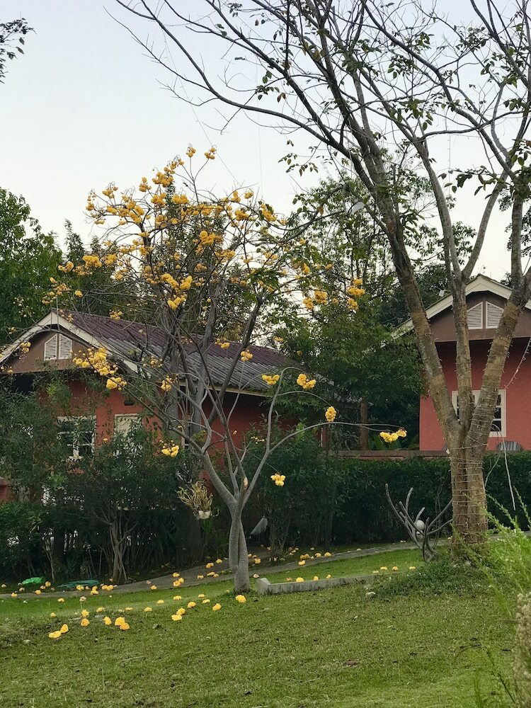 Hotel Baan Suan Rojjana