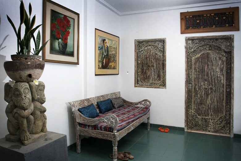 Hostal Ons Hostel
