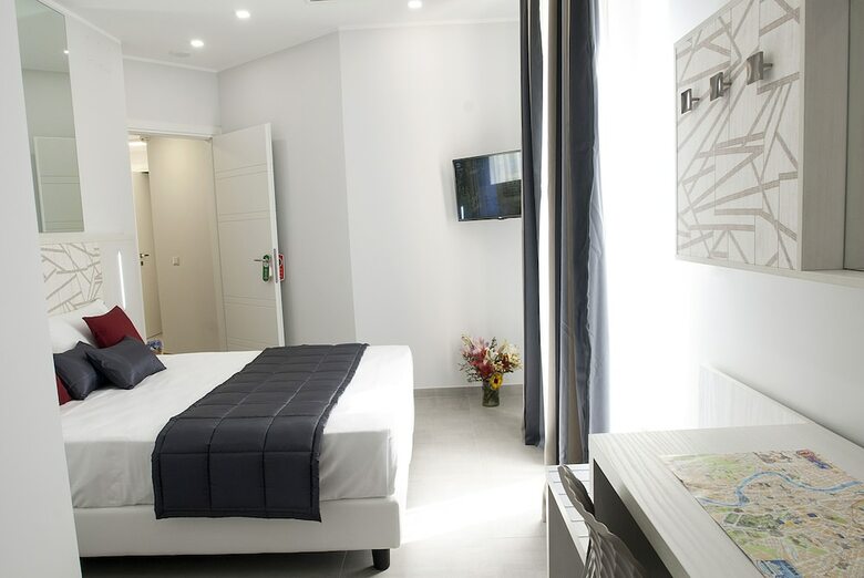 Hotel Merulana Holidays