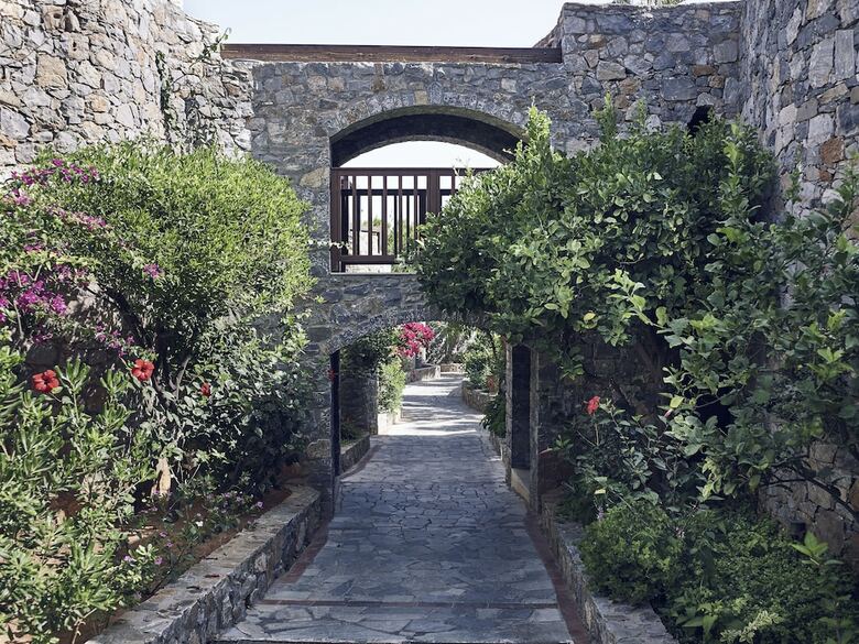 Hotel Ikaros Beach Resort & Spa