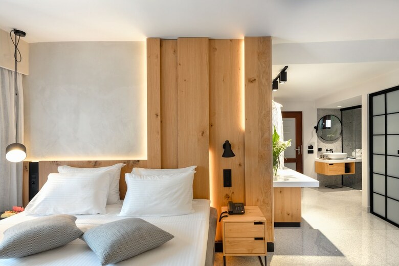 Hotel Ikaros Beach Resort & Spa