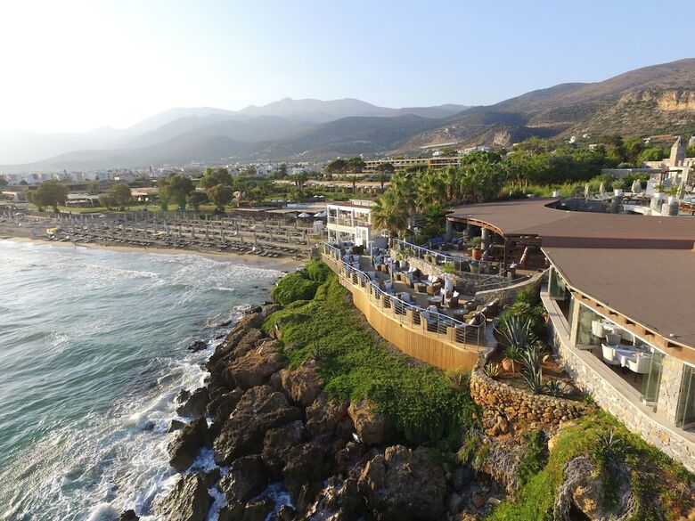 Hotel Ikaros Beach Resort & Spa