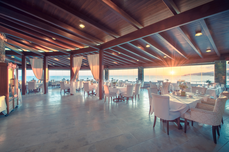 Hotel Ikaros Beach Resort & Spa
