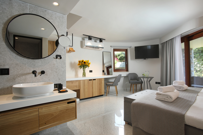 Hotel Ikaros Beach Resort & Spa