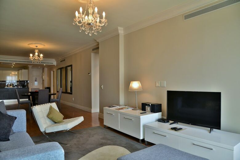 Hotel Cape Royale Luxury Suites
