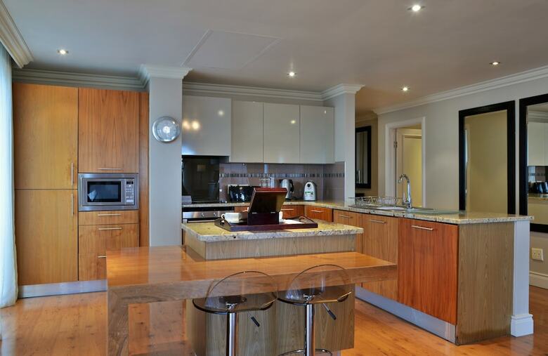 Hotel Cape Royale Luxury Suites