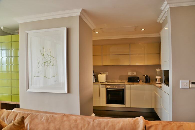 Hotel Cape Royale Luxury Suites