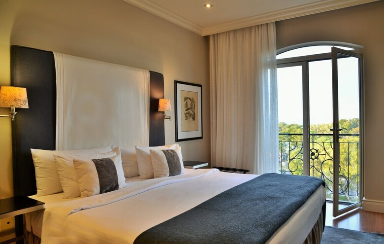 Hotel Cape Royale Luxury Suites