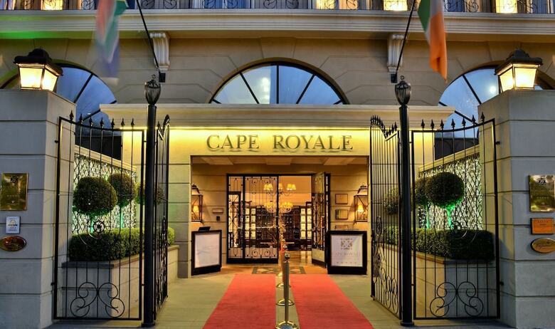 Hotel Cape Royale Luxury Suites