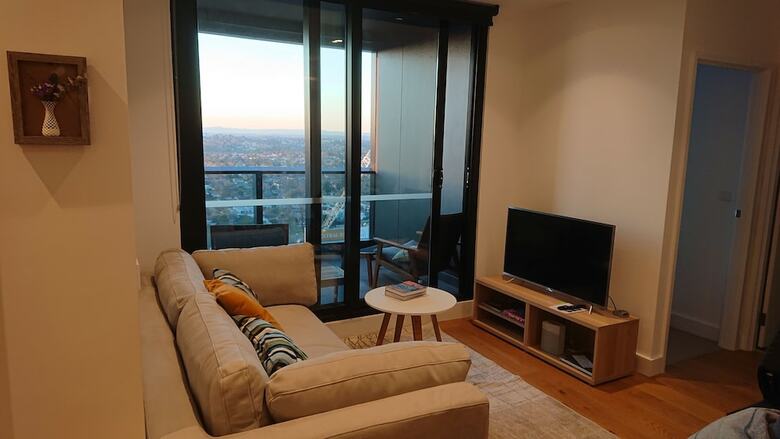Whitehorse Towers Self Service Apartment