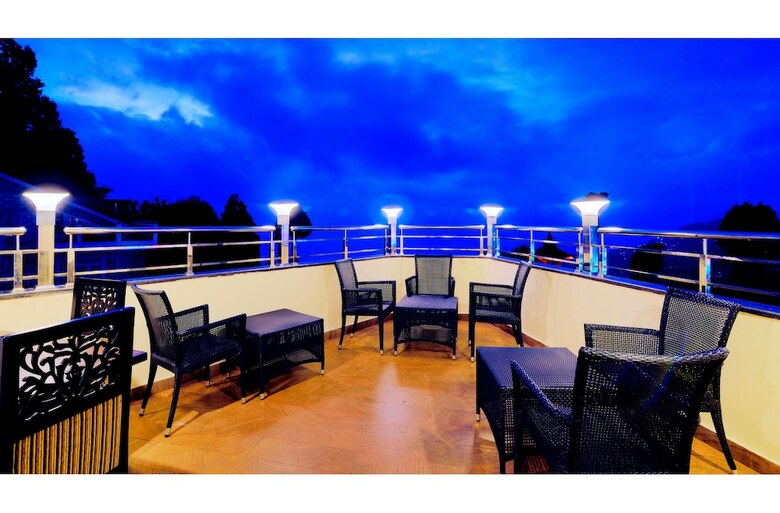 Udaan Hotel Zambala Retreat