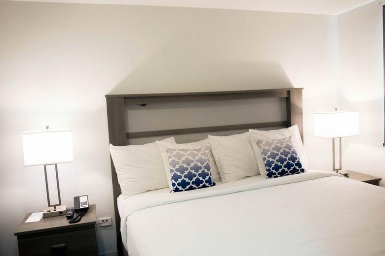 King's Hotel & Residences