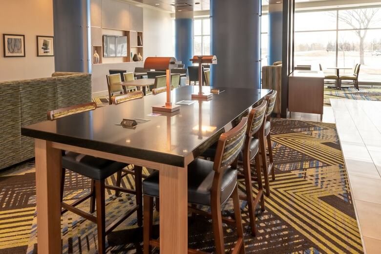 Hotel Holiday Inn Express & Suites Saskatoon East - University