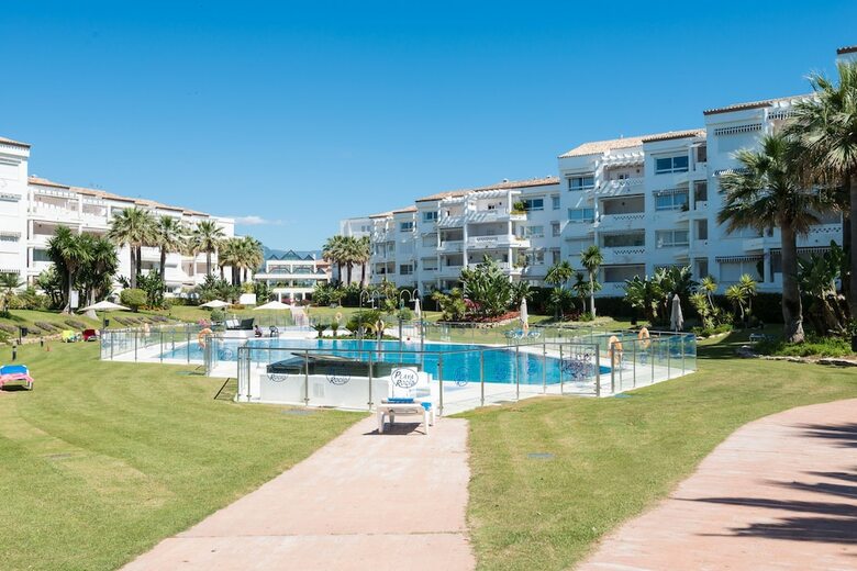 Apartamentos Puerto Banus Quiet Resort