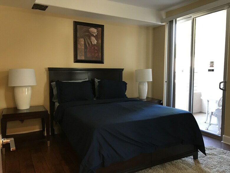 Apartamento 2 Bed / 2 Bath In Studio City