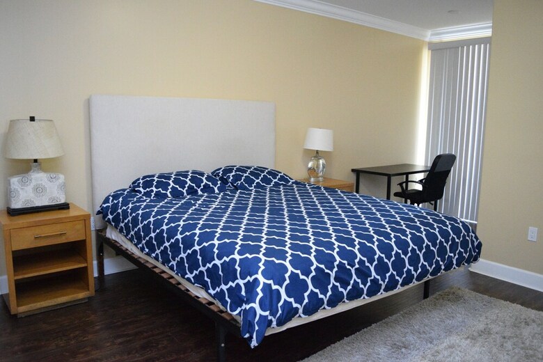 Apartamento 2 Bed / 2 Bath In Studio City