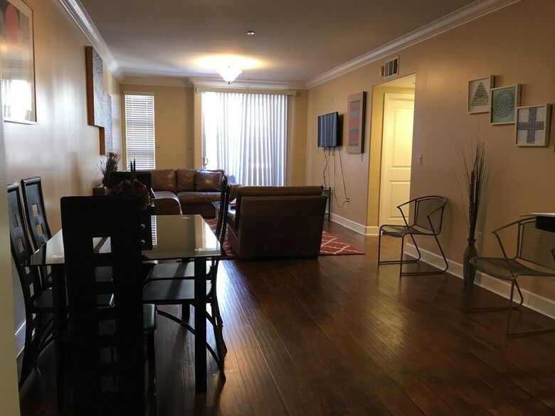Apartamento 2 Bed / 2 Bath In Studio City