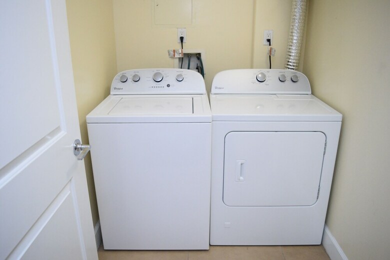 Apartamento 2 Bed / 2 Bath In Studio City