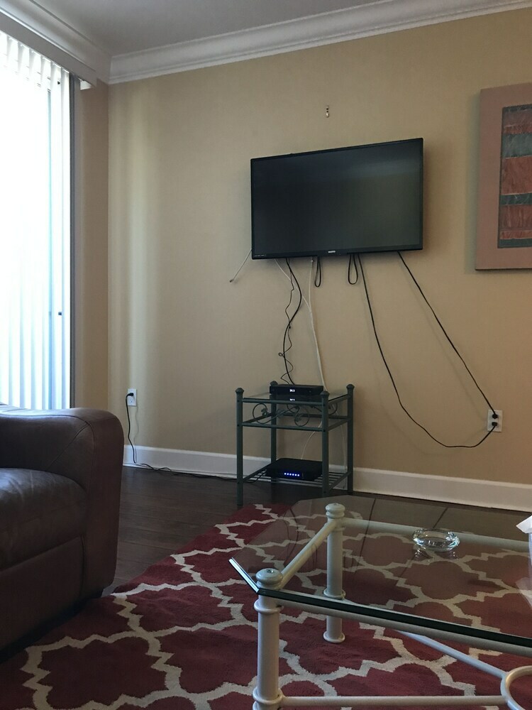 Apartamento 2 Bed / 2 Bath In Studio City