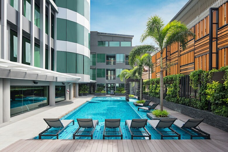 Hotel Solitaire Bangkok Sukhumvit 11