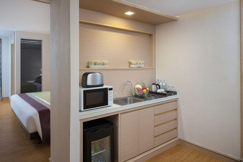 Hotel Solitaire Bangkok Sukhumvit 11