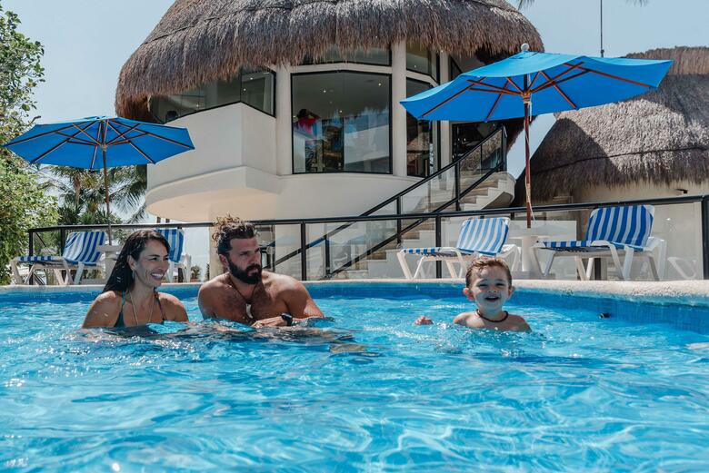 Hotel The Reef Playacar