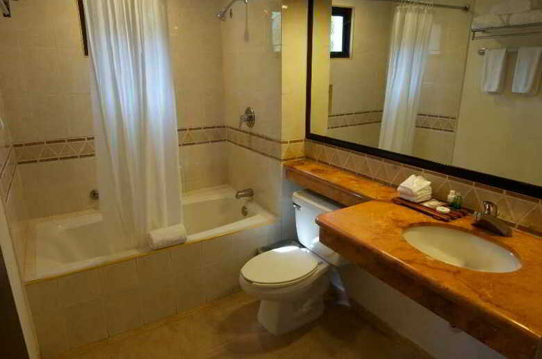 Hotel The Reef Playacar