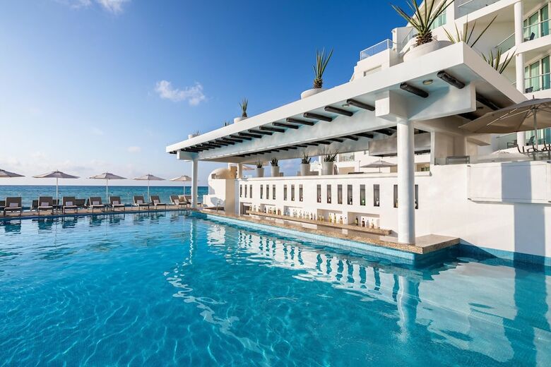 Hotel Playacar Palace