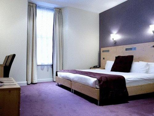 Artto Hotel(.)