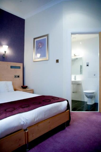 Artto Hotel(.)