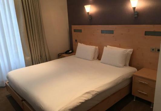 Artto Hotel(.)